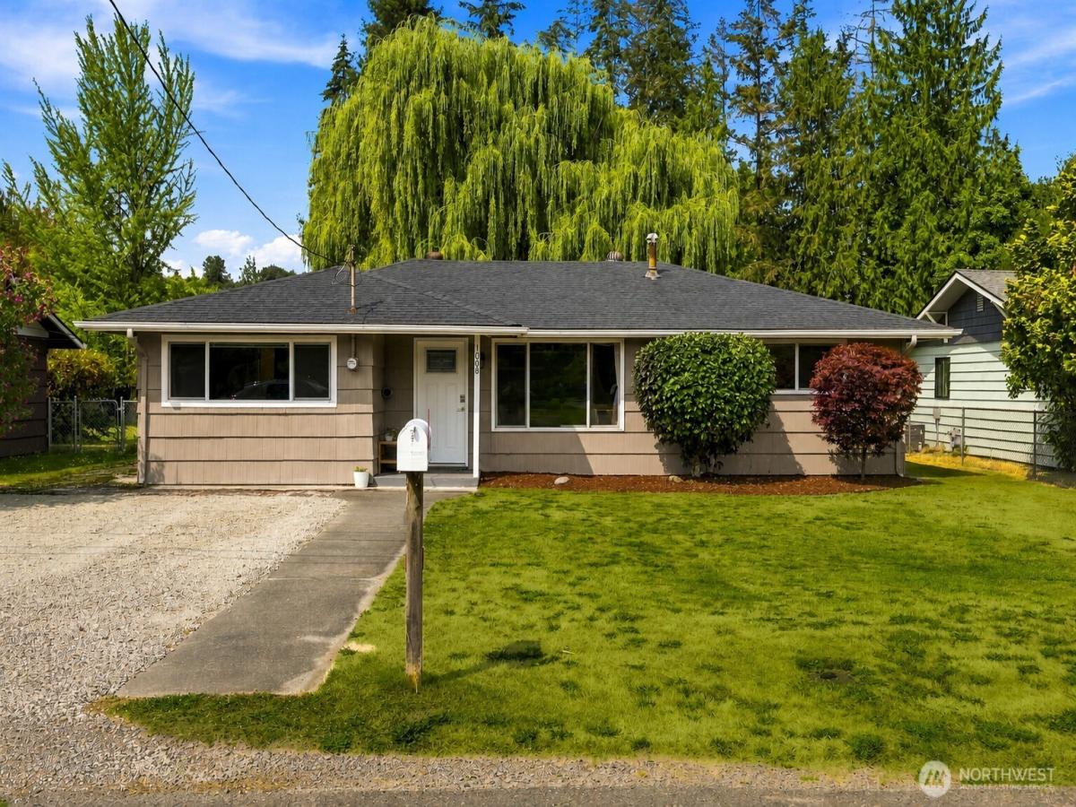 MLS #NWM2565113 image #0