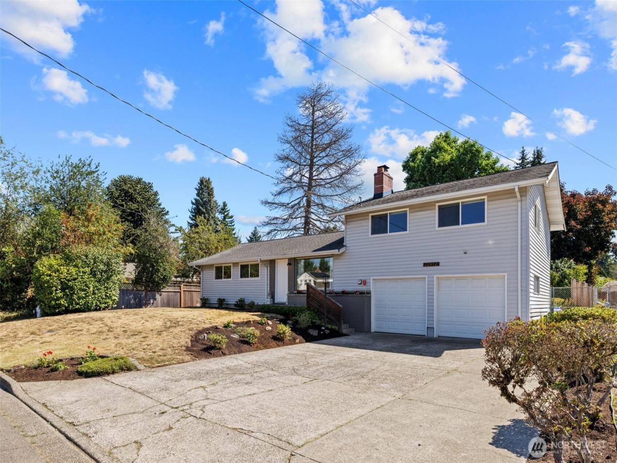 MLS #NWM2565216 image #0
