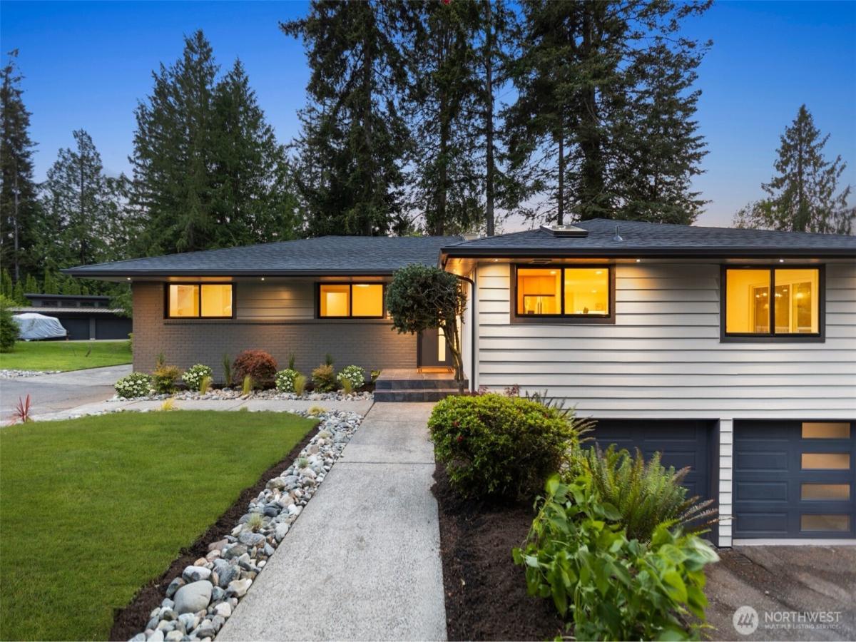 MLS #NWM2565448 image #0