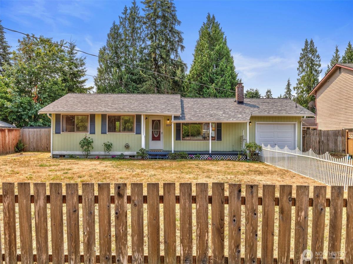 MLS #NWM2565638 image #0