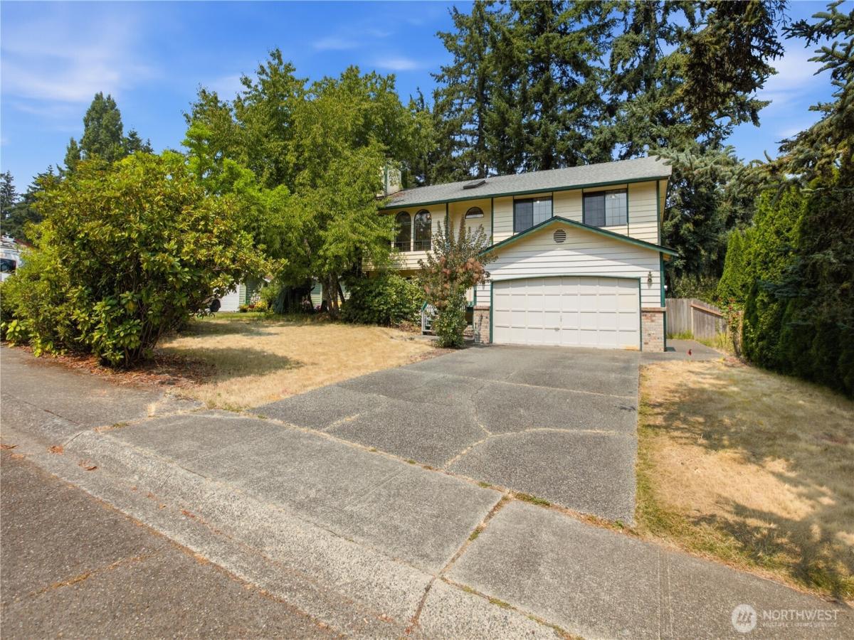 MLS #NWM2565641 image #0