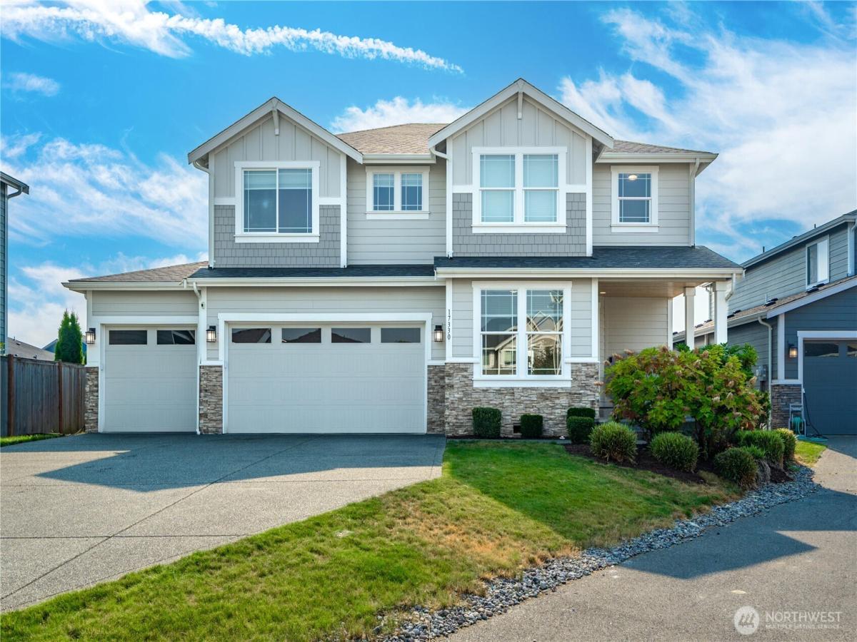 MLS #NWM2565643 image #0