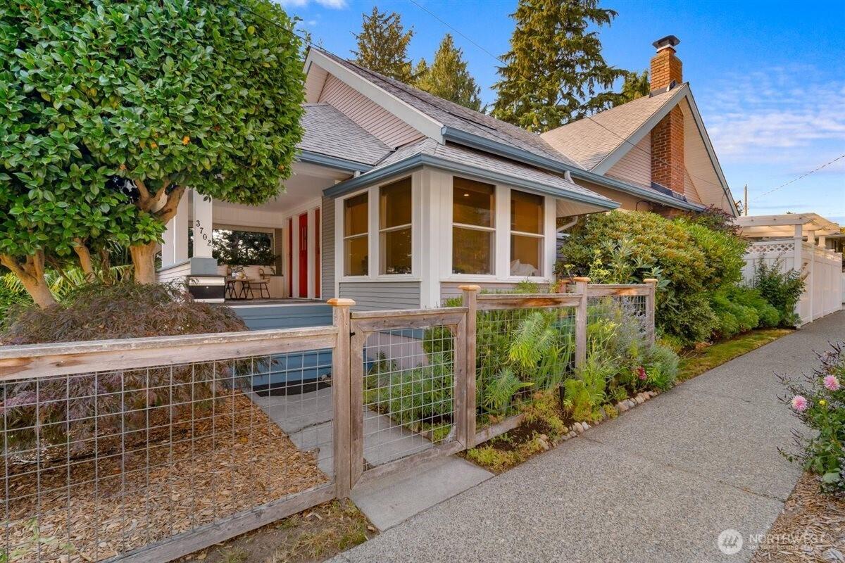 MLS #NWM2565726 image #0