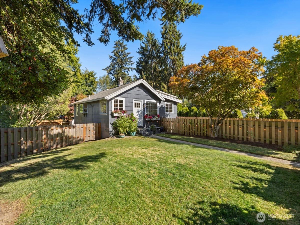 MLS #NWM2565755 image #0