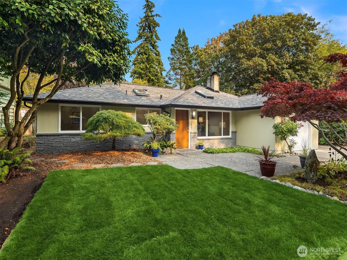 MLS #NWM2565826 image #0