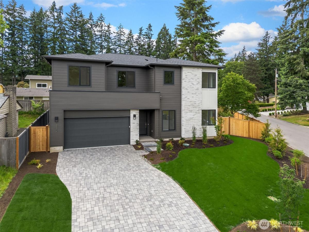 MLS #NWM2565907 image #0