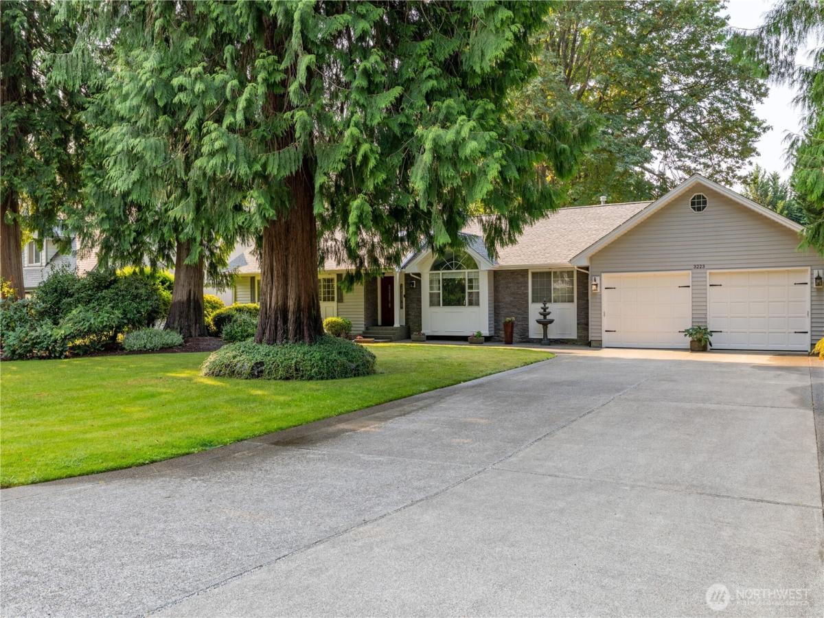 MLS #NWM2565982 image #0