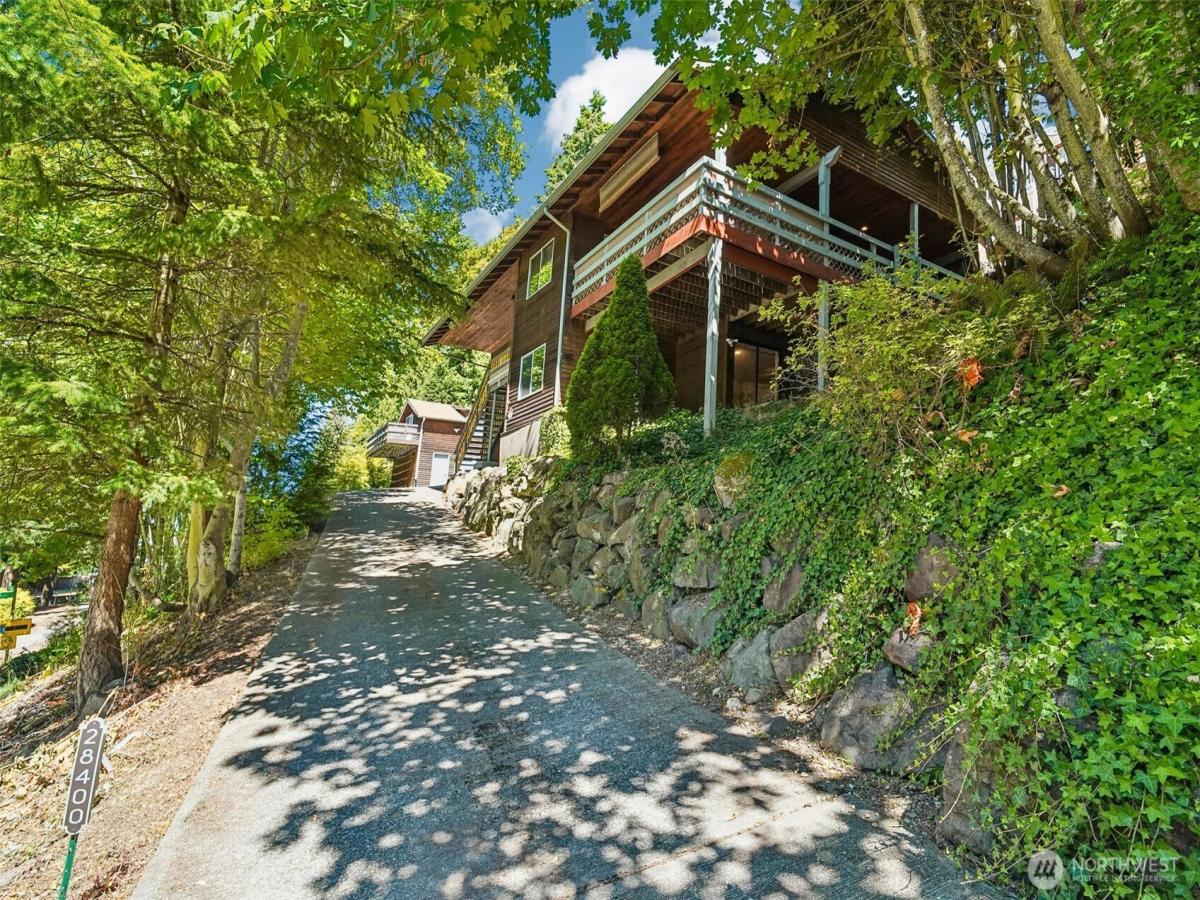 MLS #NWM2565984 image #0