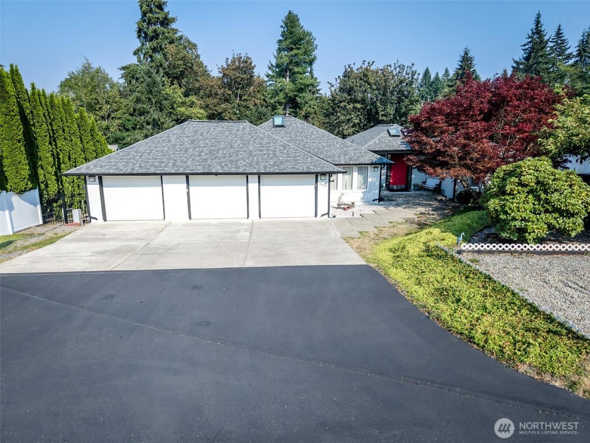 MLS #NWM2566435 image #0