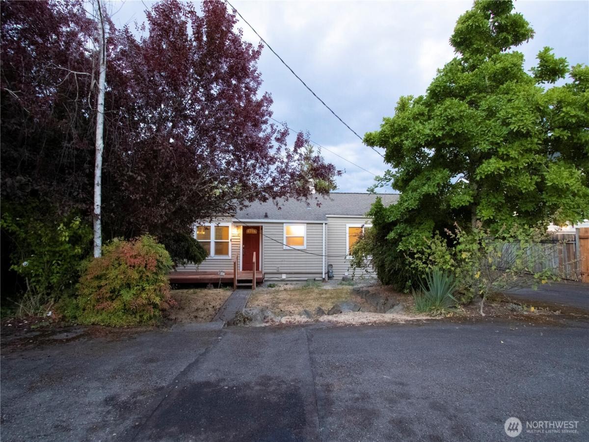 MLS #NWM2566484 image #0