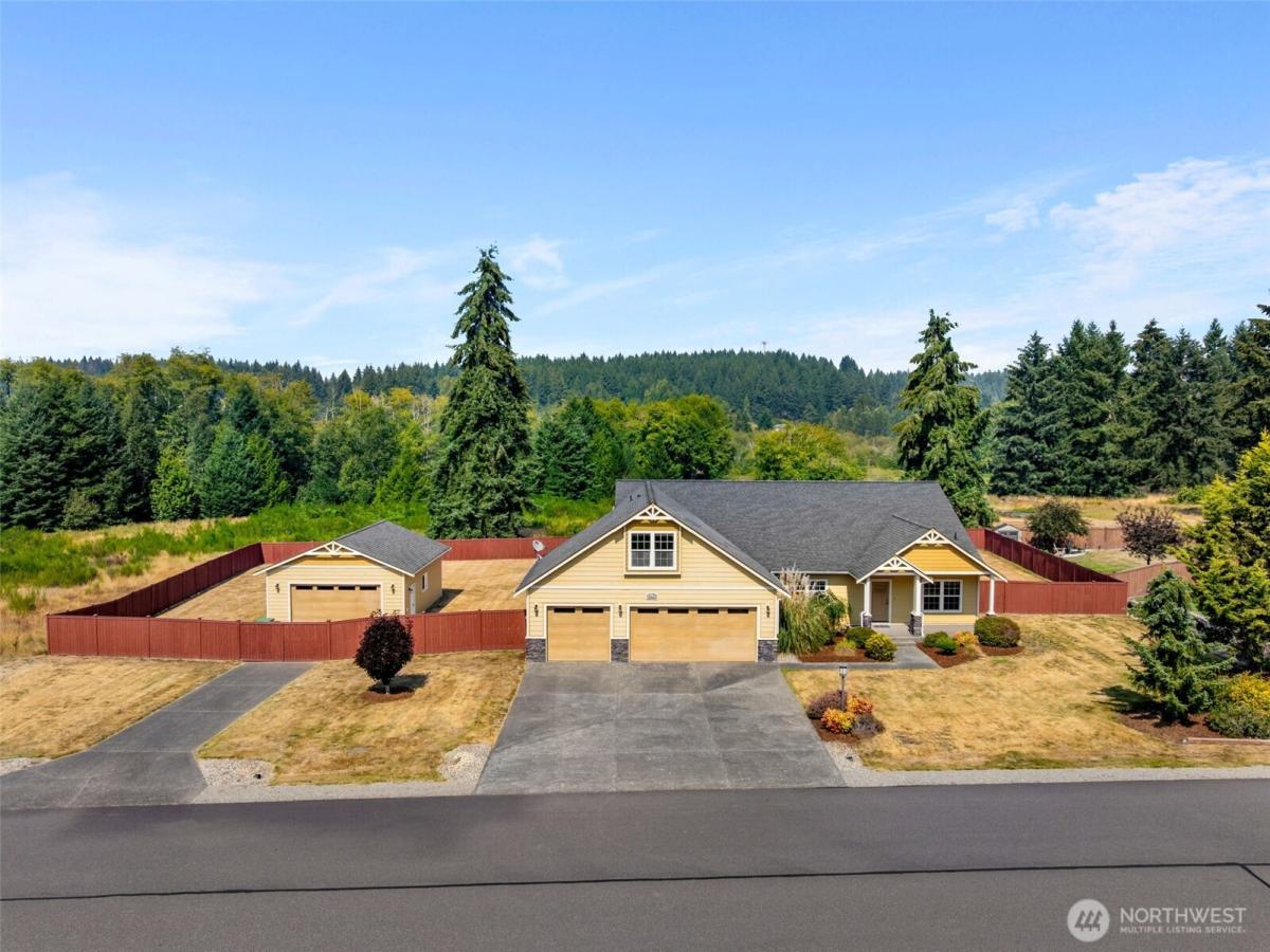 MLS #NWM2566545 image #0