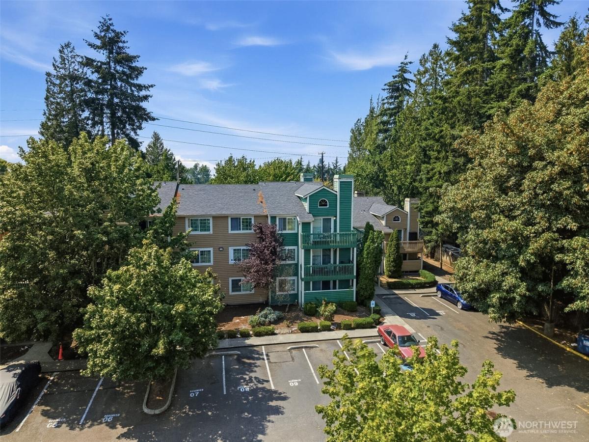 MLS #NWM2566634 image #0