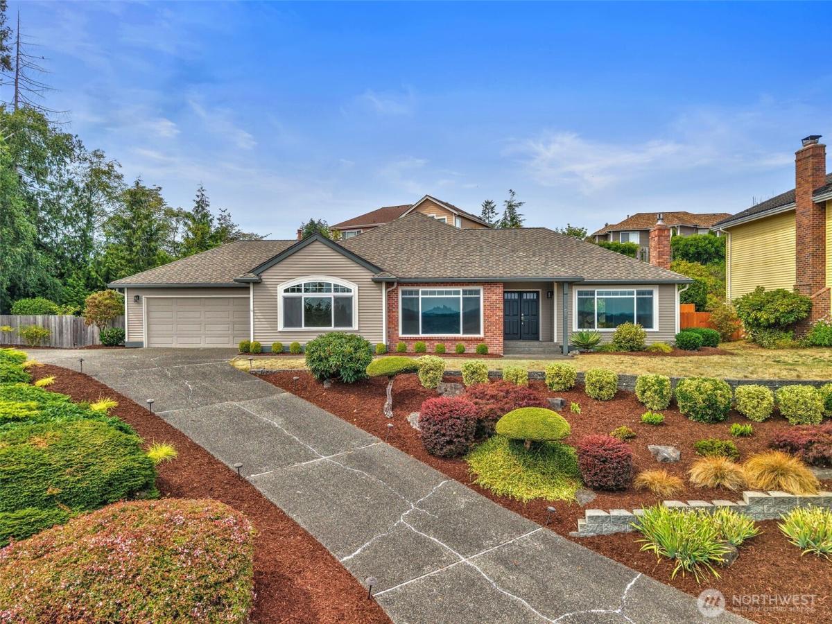 MLS #NWM2566845 image #0