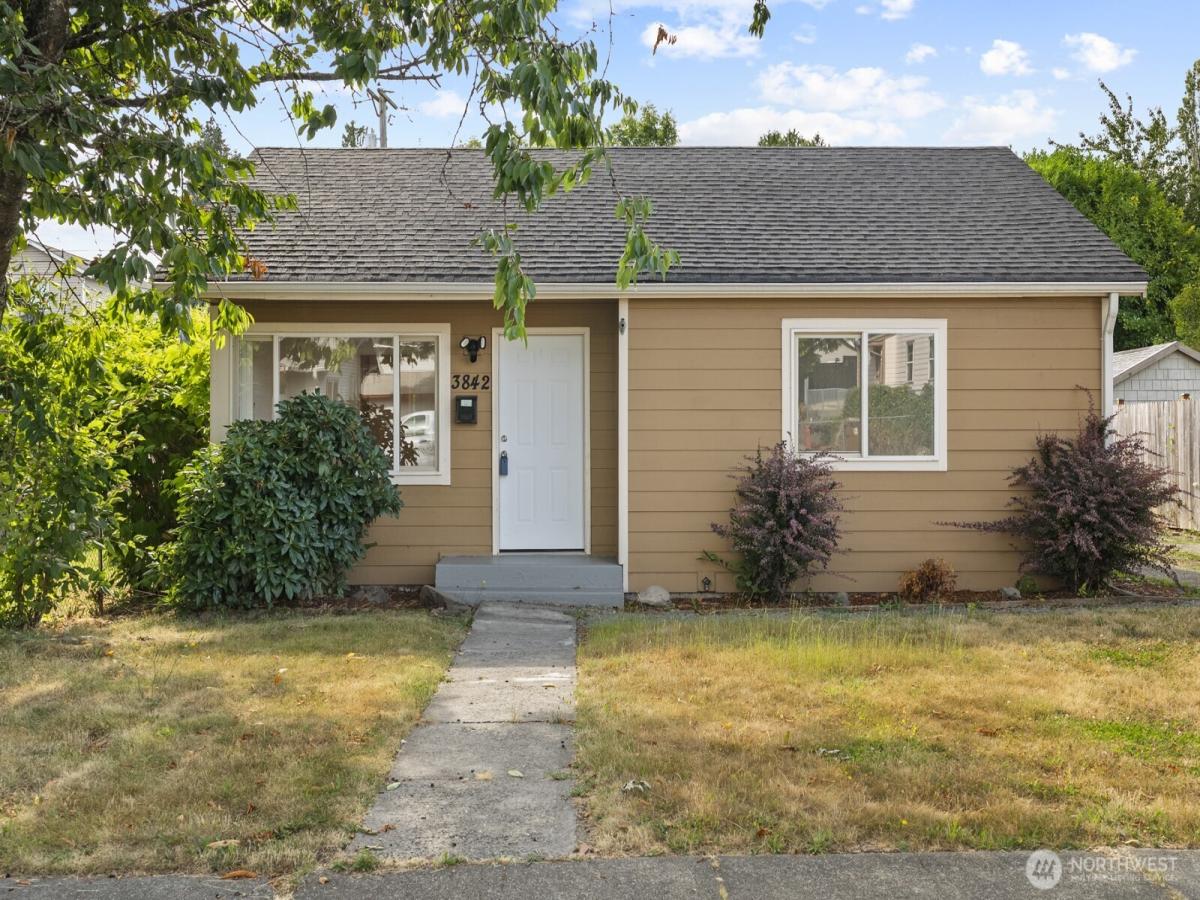MLS #NWM2566884 image #0