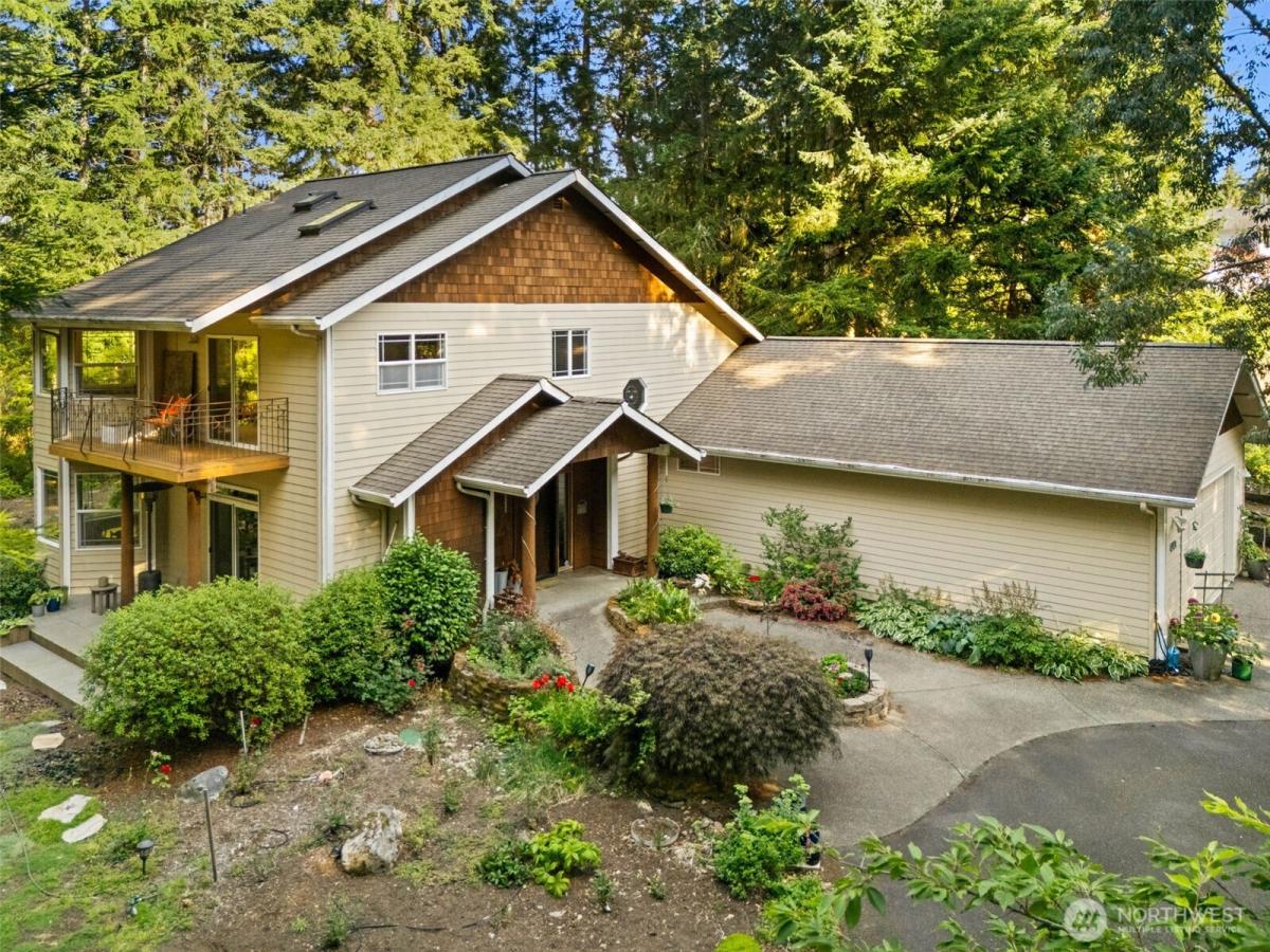 MLS #NWM2567169 image #0