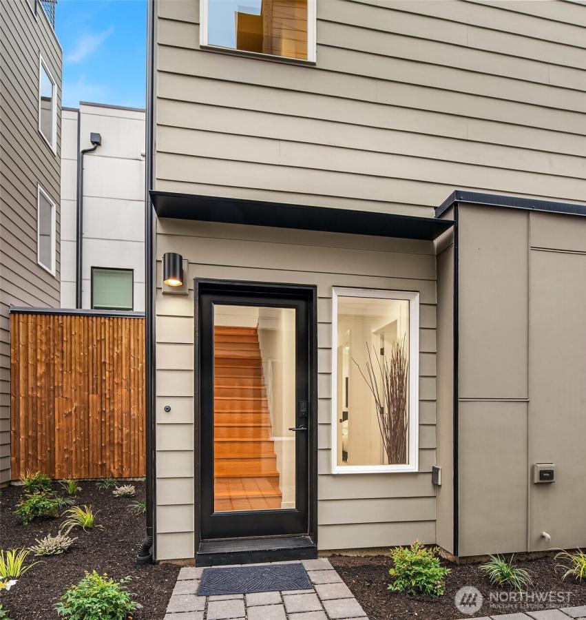 MLS #NWM2567276 image #0