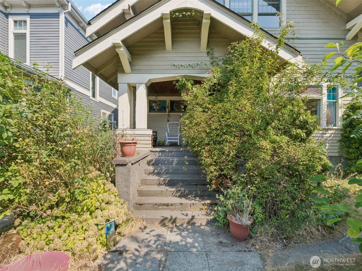 MLS #NWM2567332 image #0