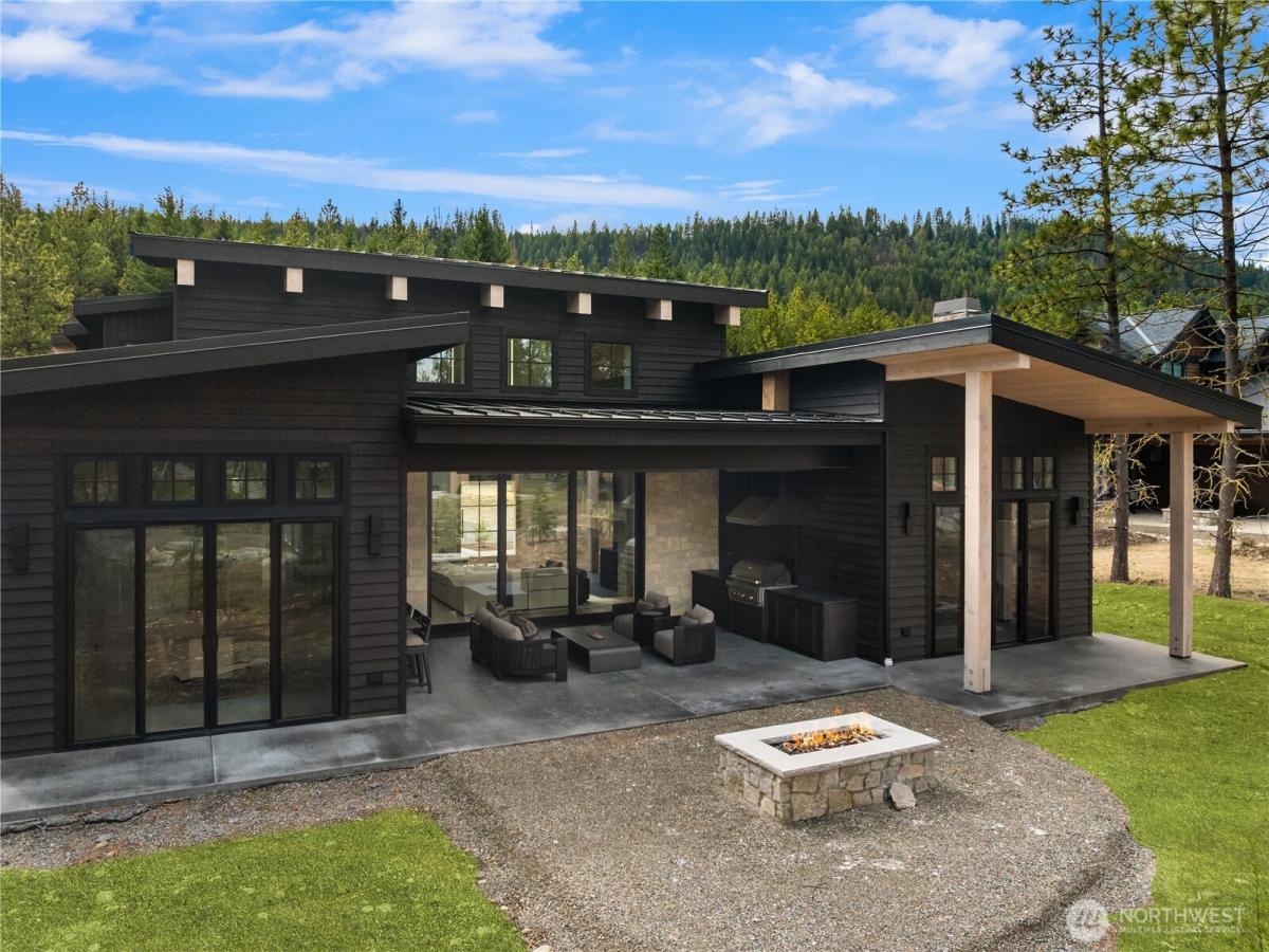 MLS #NWM2567386 image #0