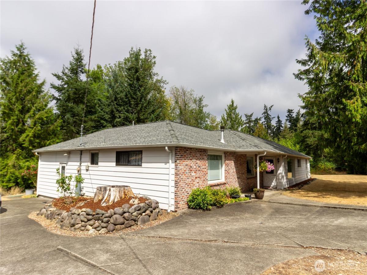 MLS #NWM2567397 image #0