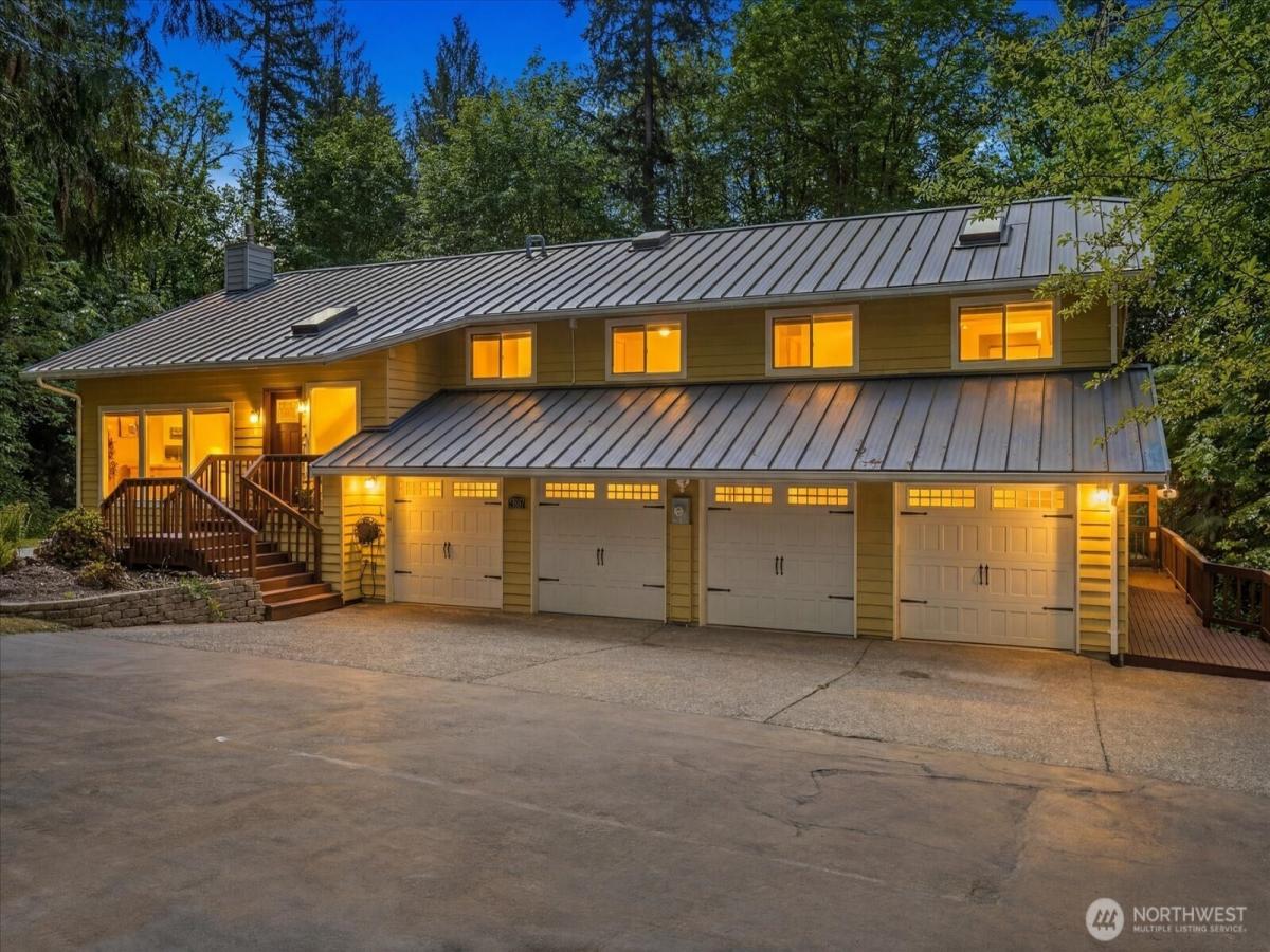 MLS #NWM2567581 image #0