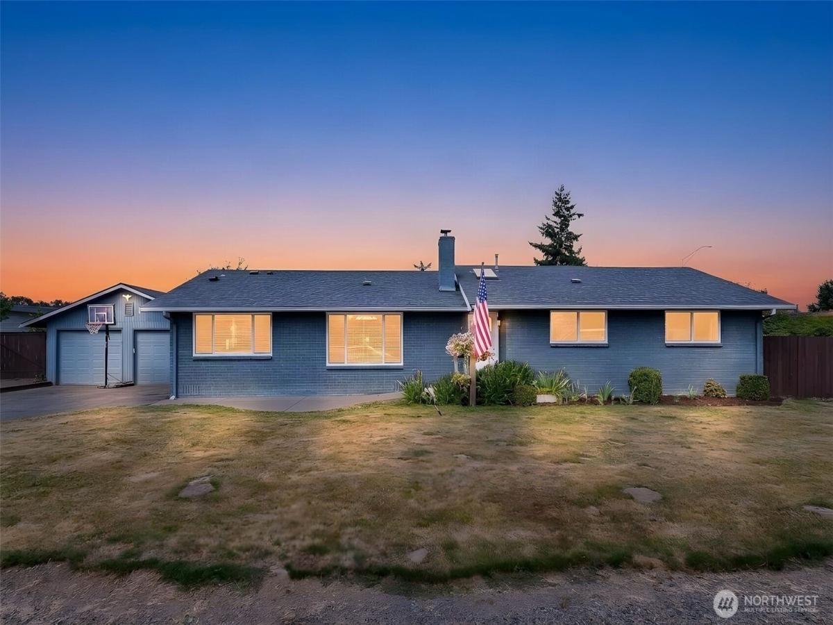 MLS #NWM2567762 image #0