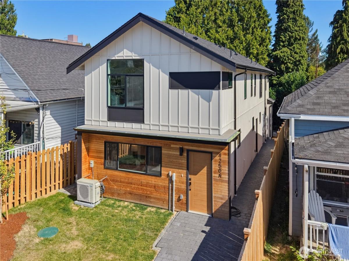 MLS #NWM2567825 image #0