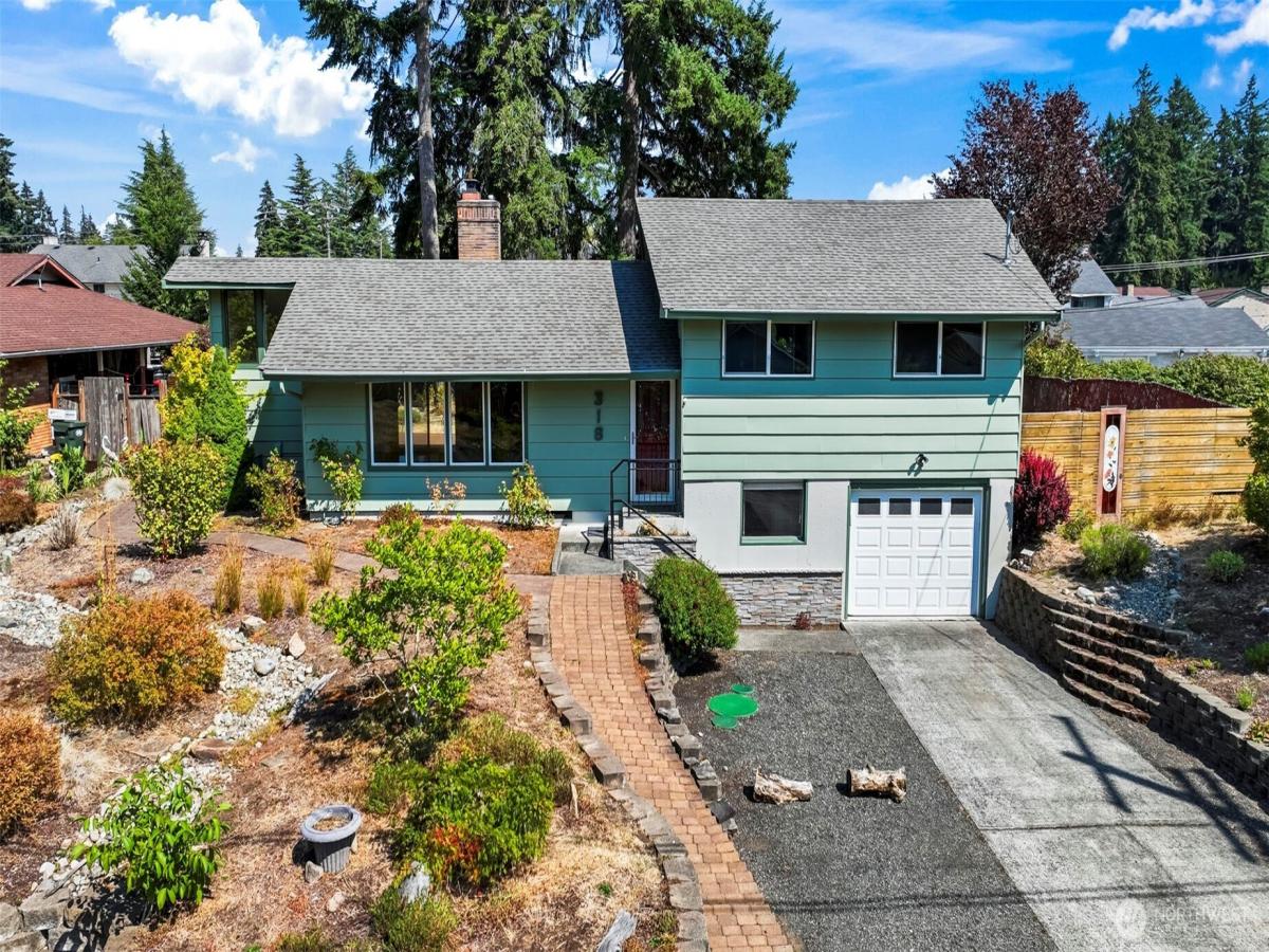 MLS #NWM2567863 image #0