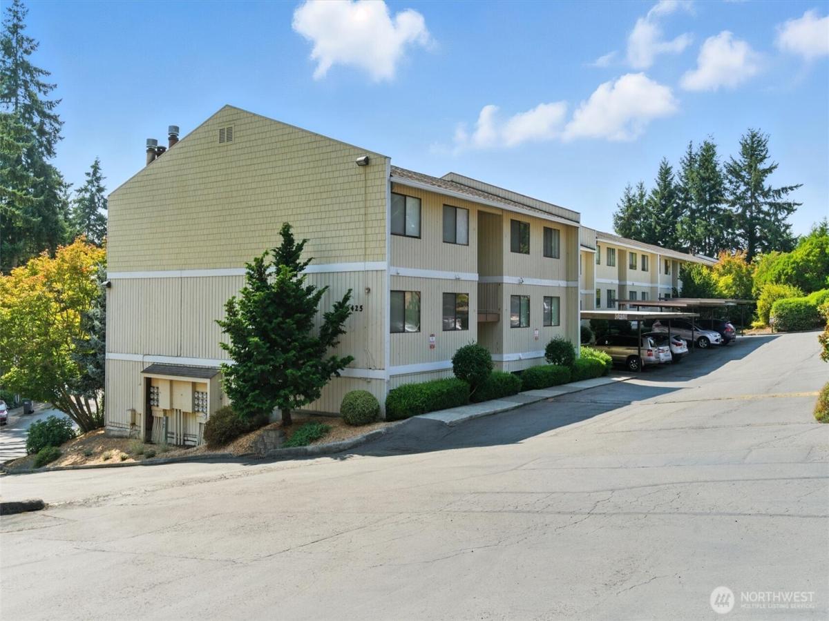 MLS #NWM2568162 image #0