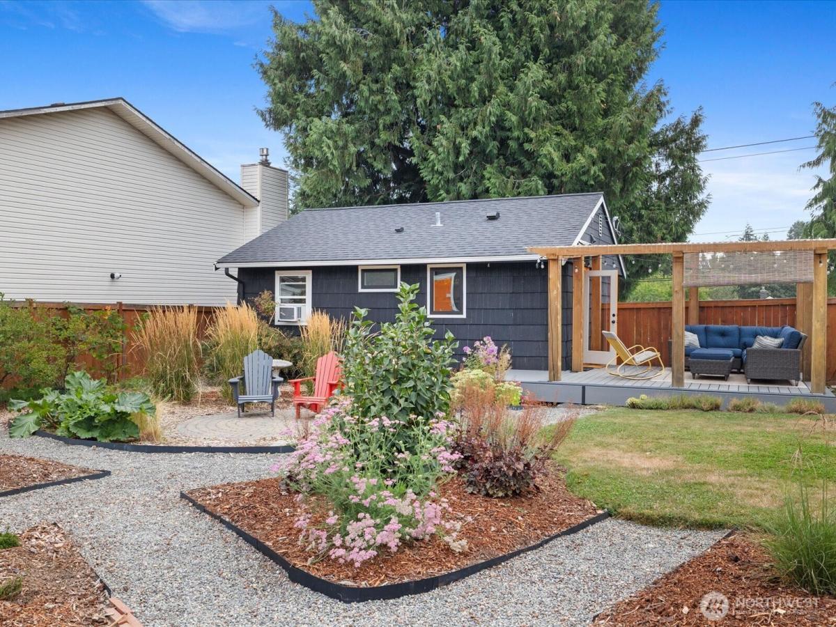 MLS #NWM2568464 image #0