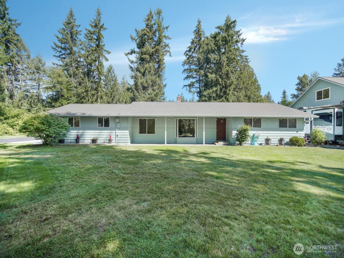 MLS #NWM2568603 image #0