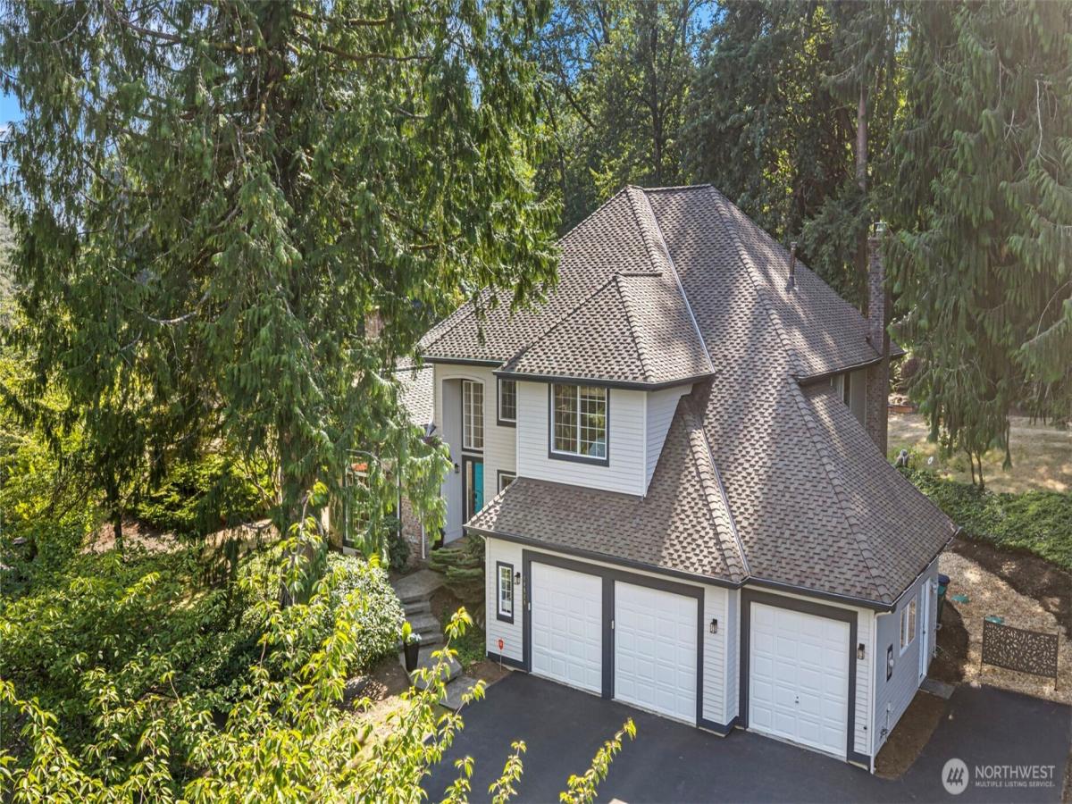 MLS #NWM2568638 image #0