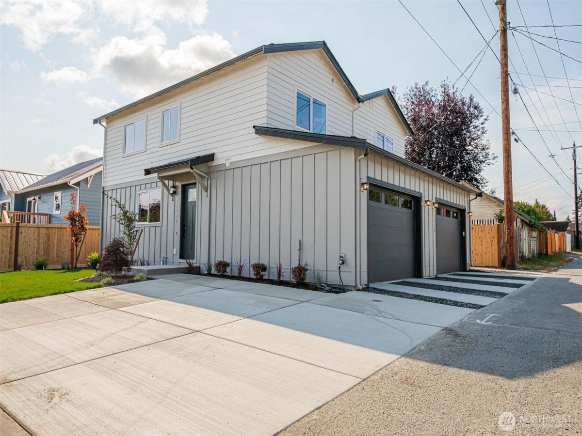 MLS #NWM2568778 image #0