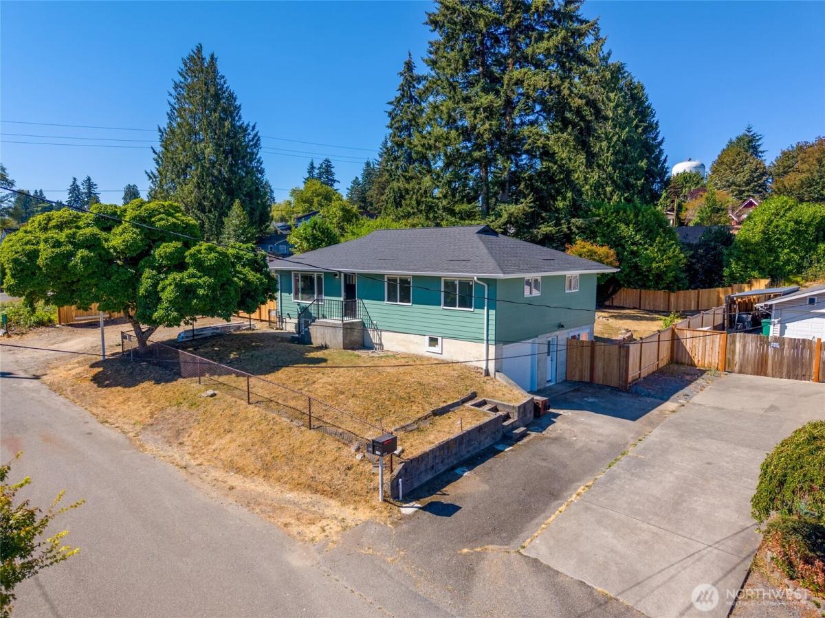 MLS #NWM2568950 image #0