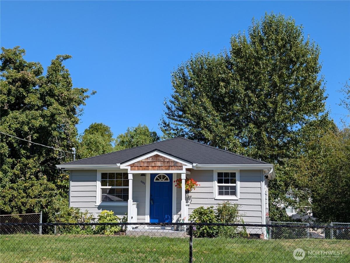 MLS #NWM2569285 image #0
