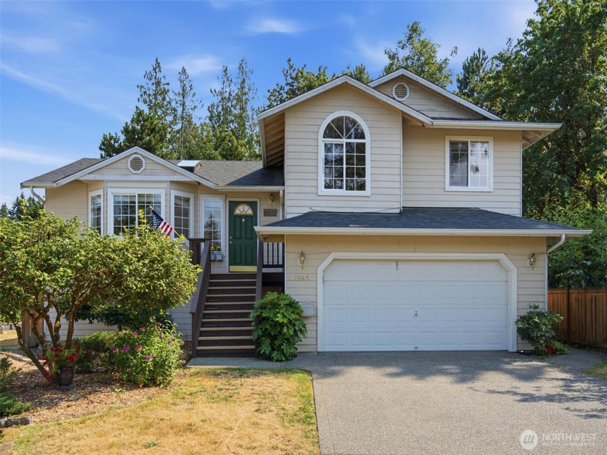 MLS #NWM2569778 image #0