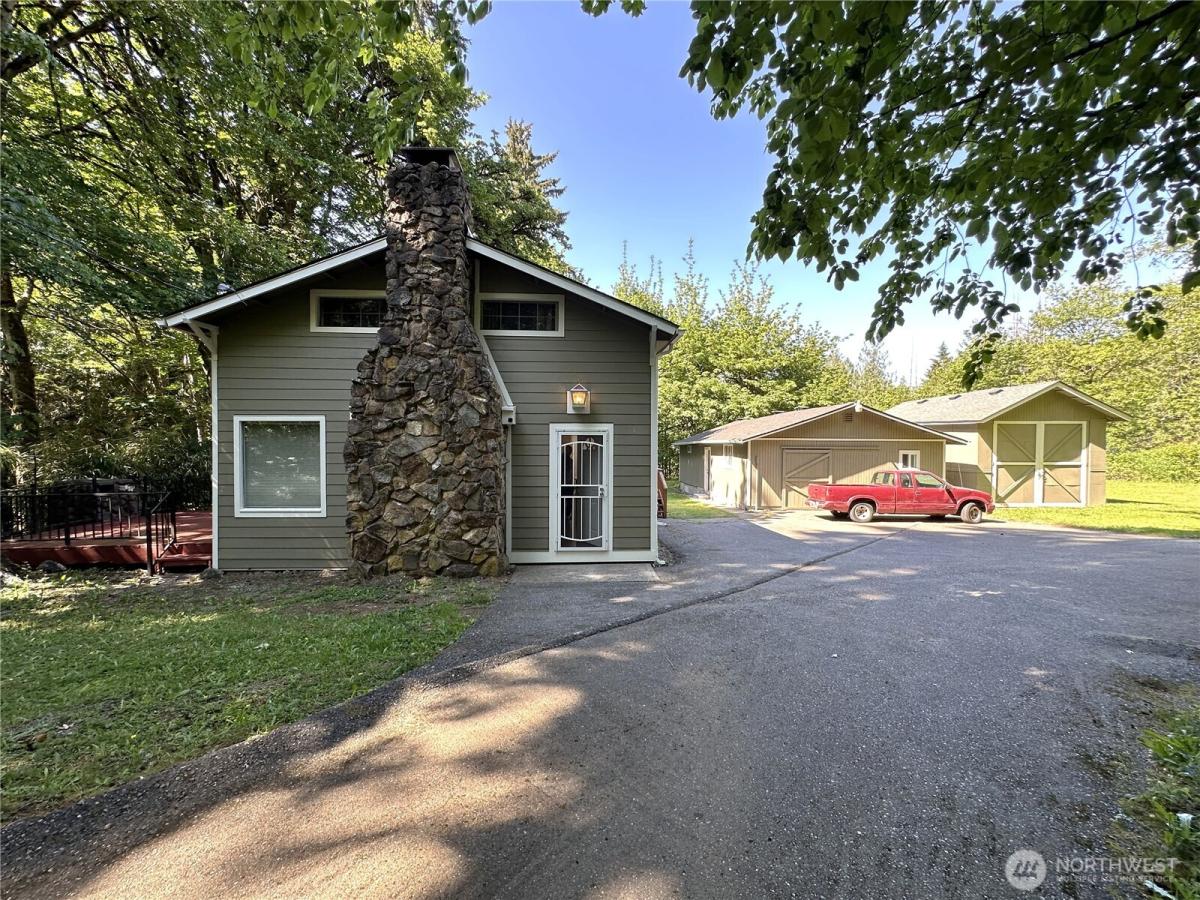 MLS #NWM2569927 image #0