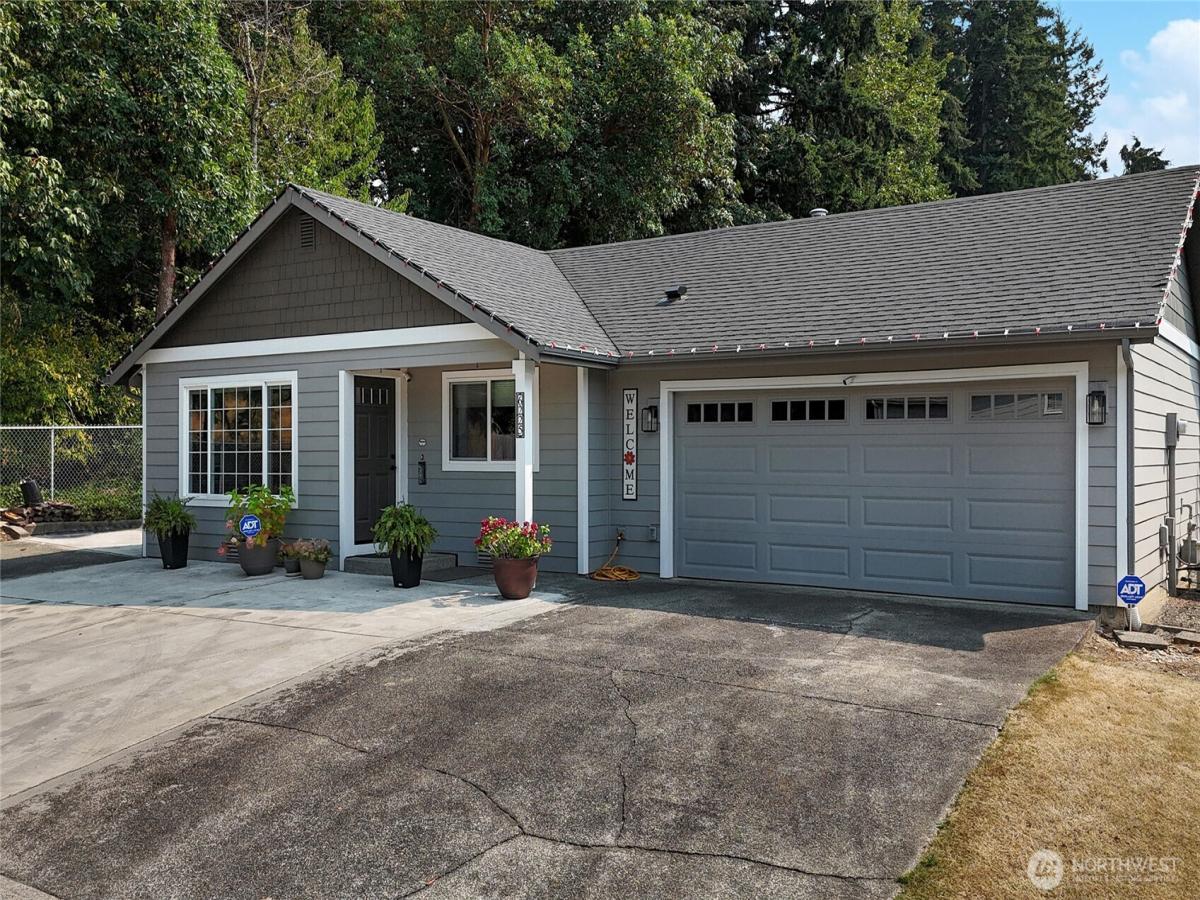 MLS #NWM2569983 image #0