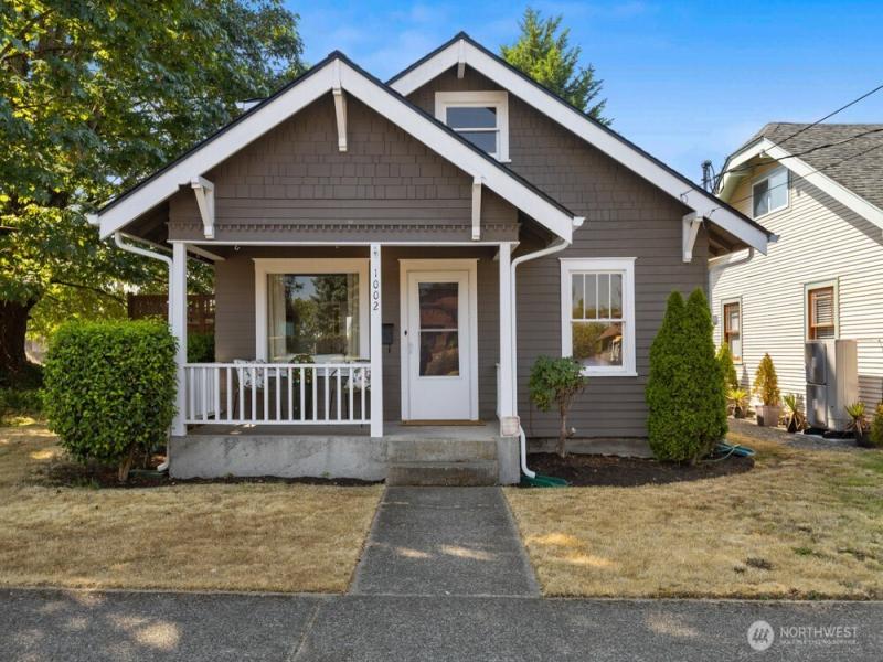 MLS #NWM2570278 image #0