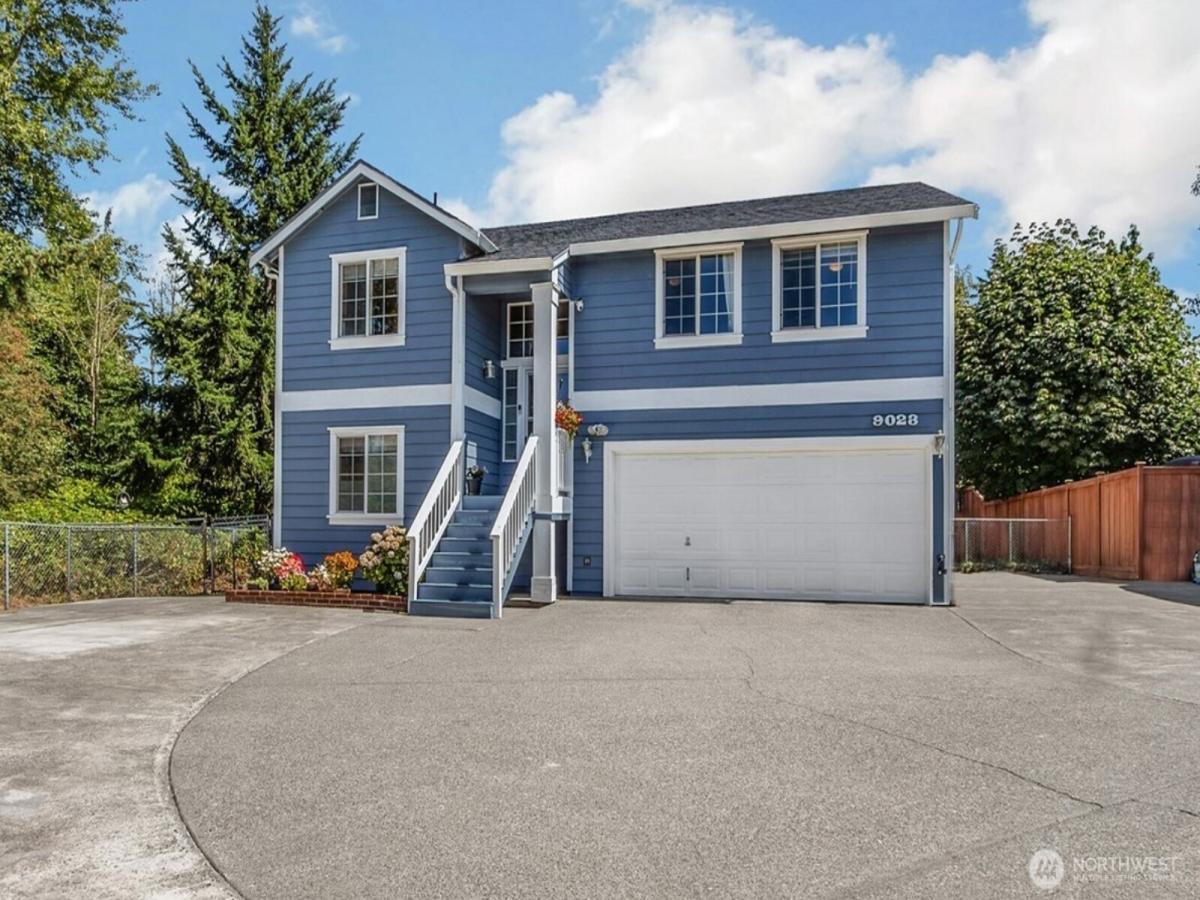 MLS #NWM2570280 image #0
