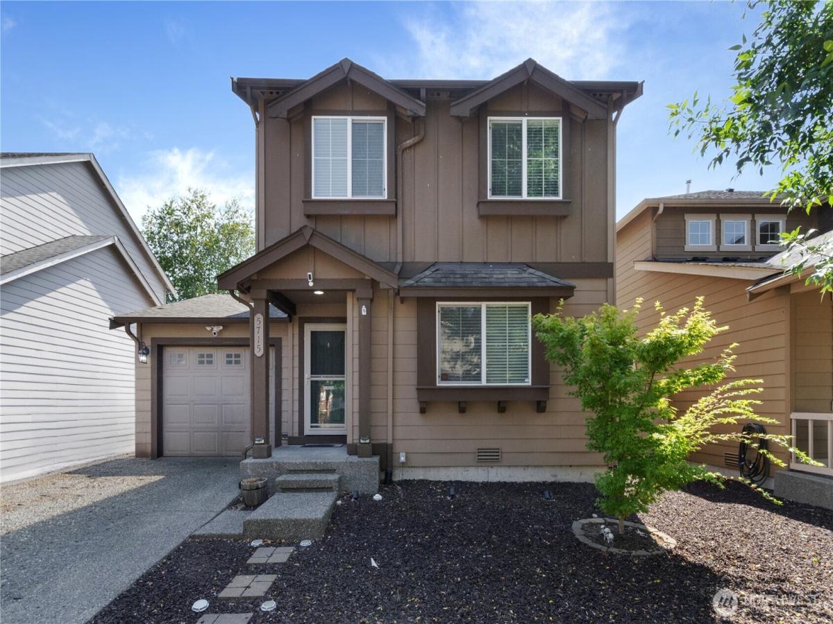 MLS #NWM2570775 image #0