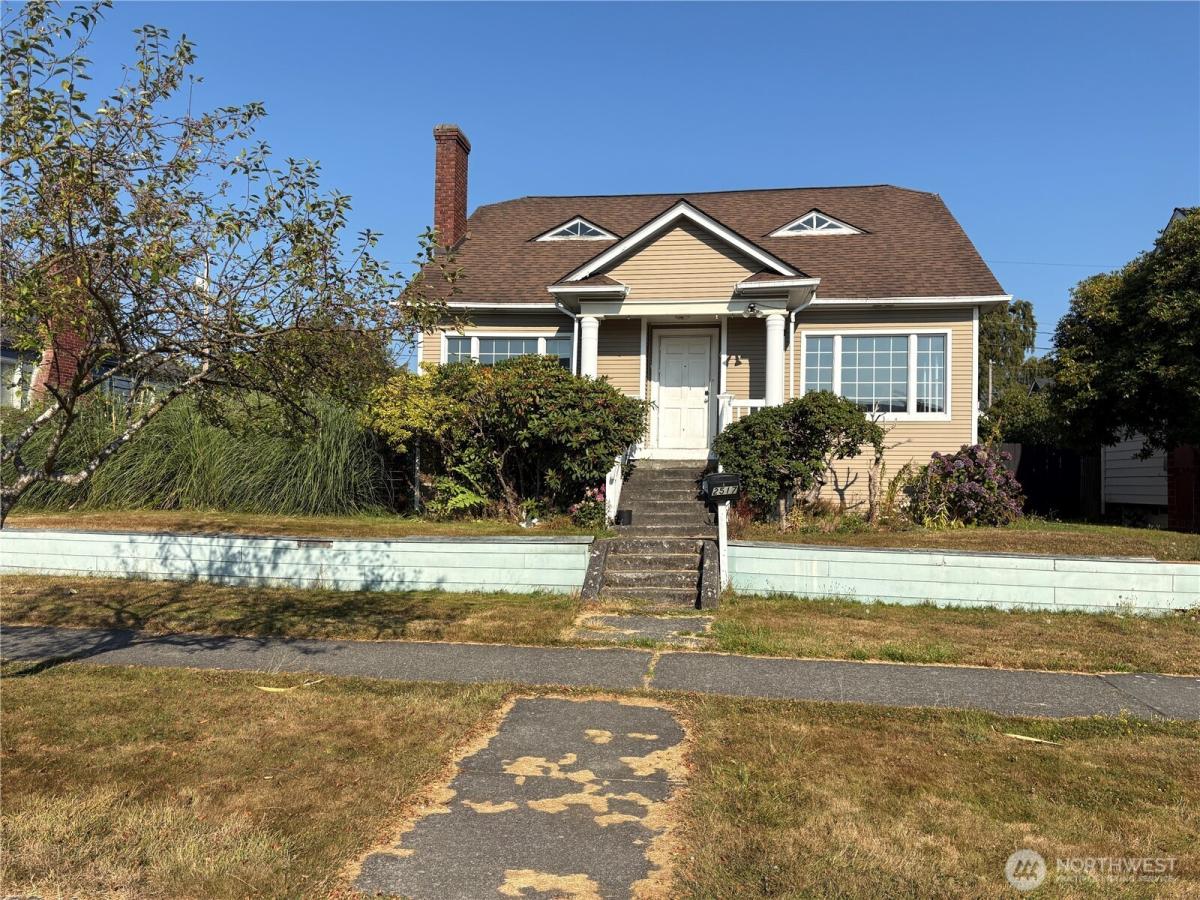 MLS #NWM2571150 image #0