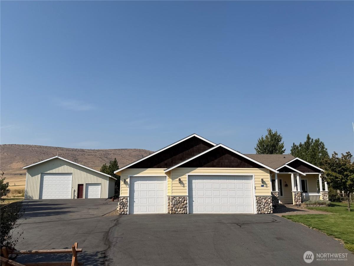 MLS #NWM2571343 image #0