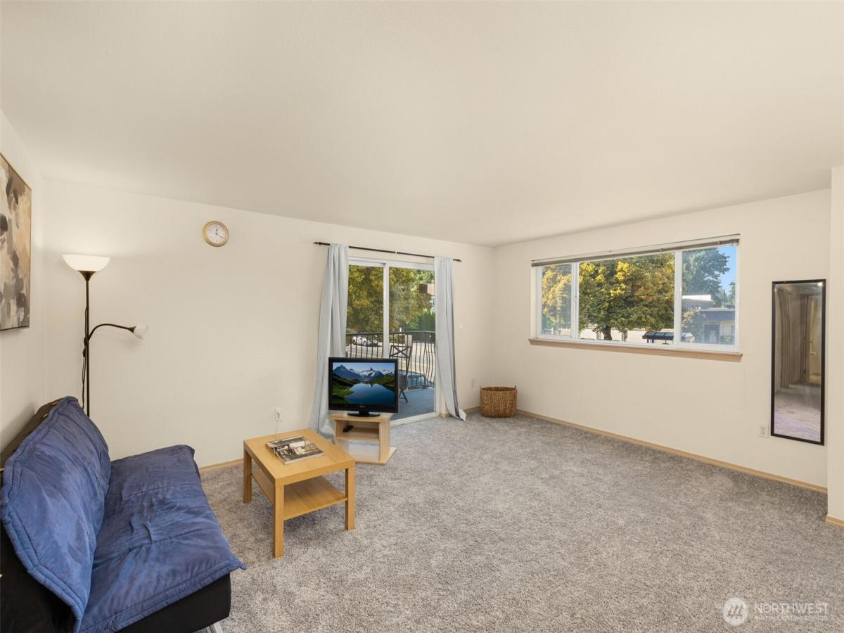 MLS #NWM2571544 image #0