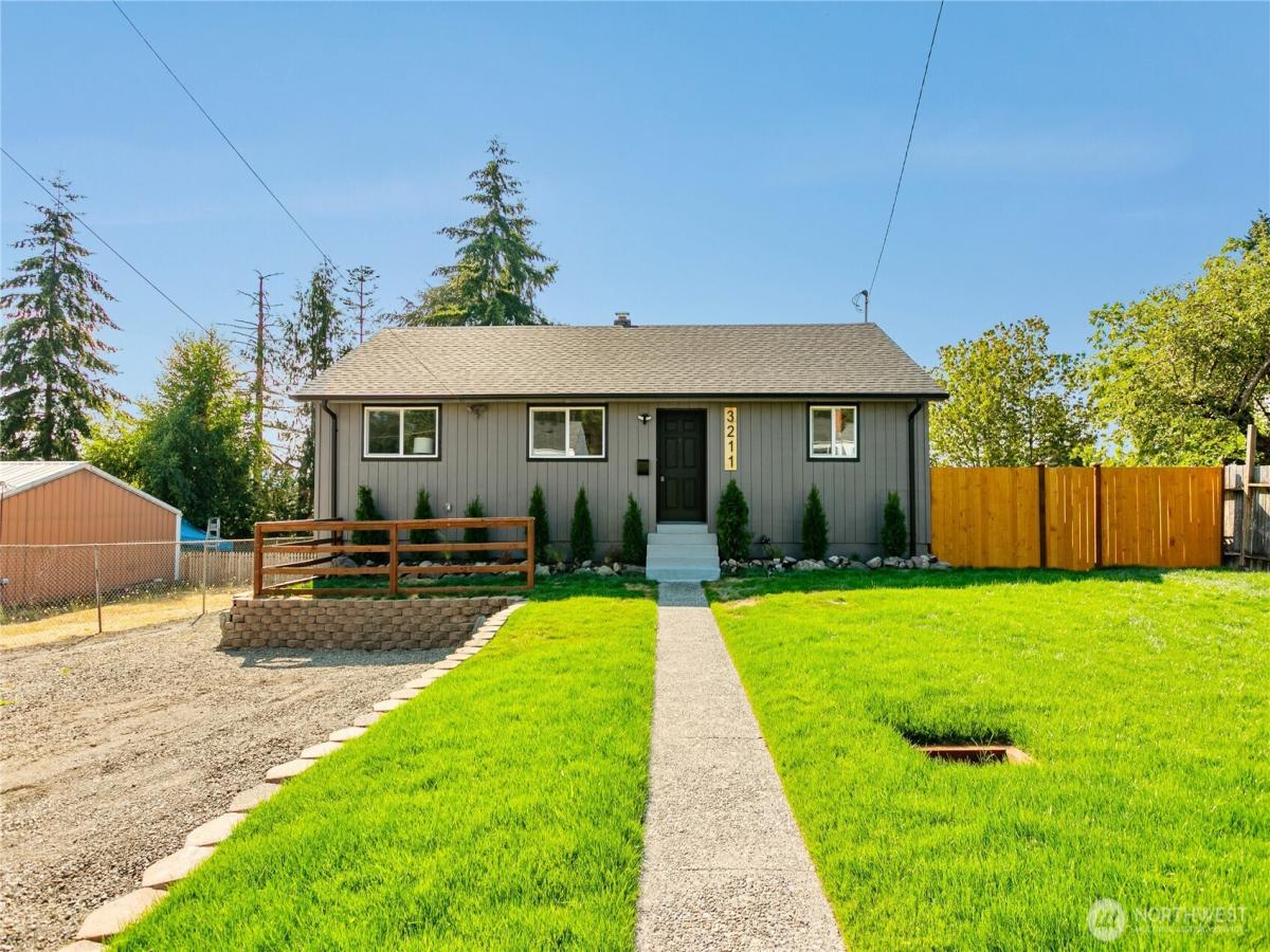 MLS #NWM2571679 image #0