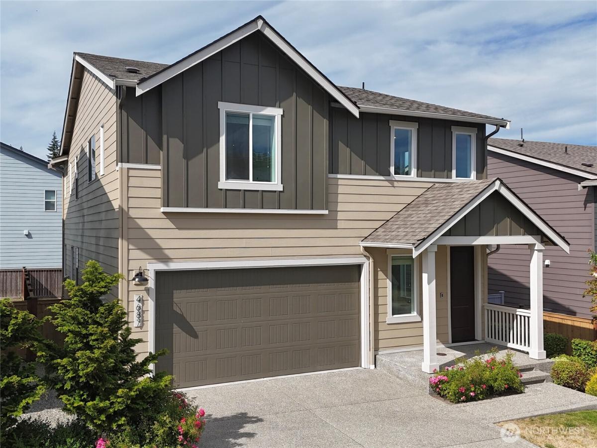 MLS #NWM2571741 image #0