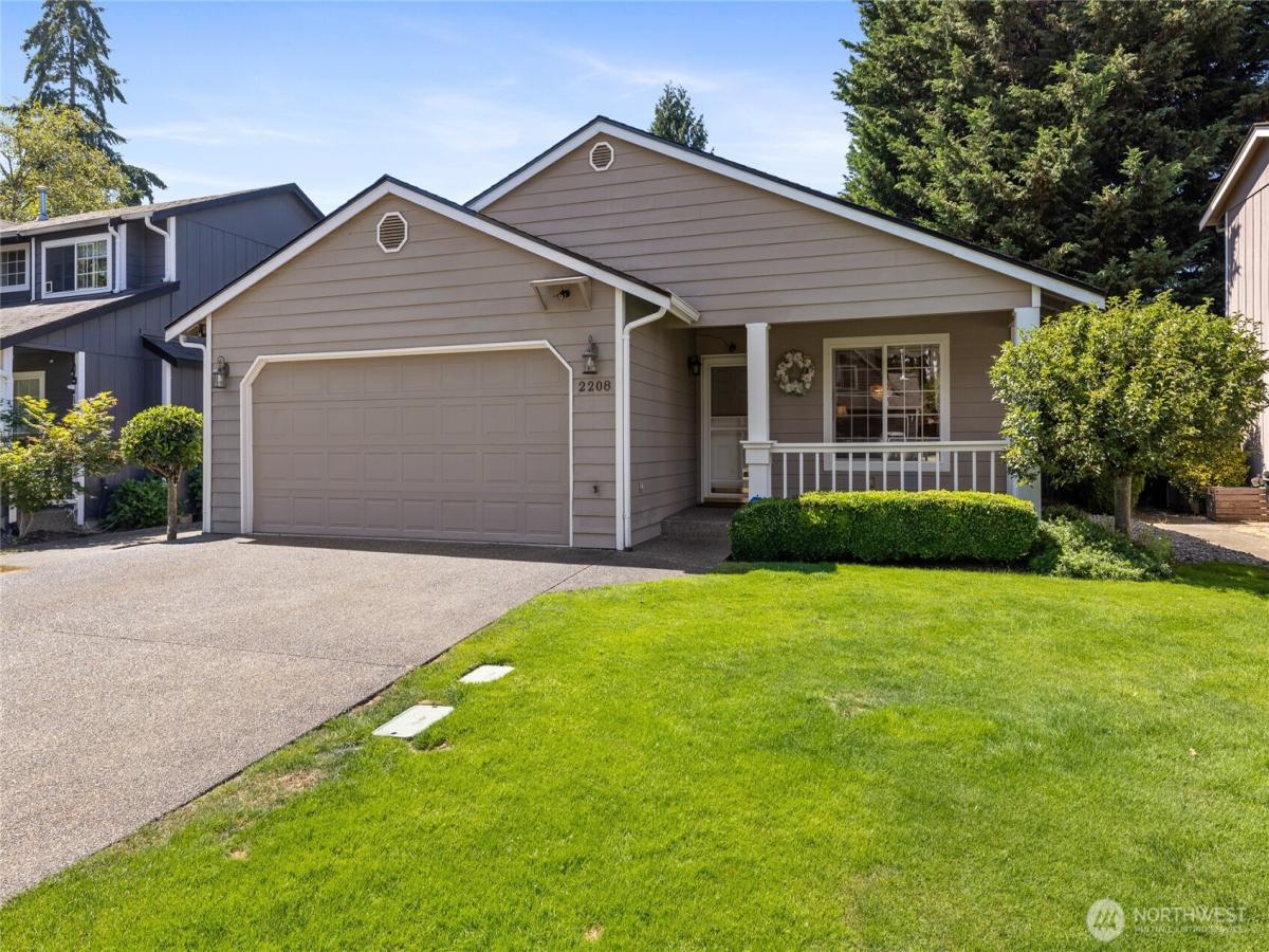 MLS #NWM2571801 image #0