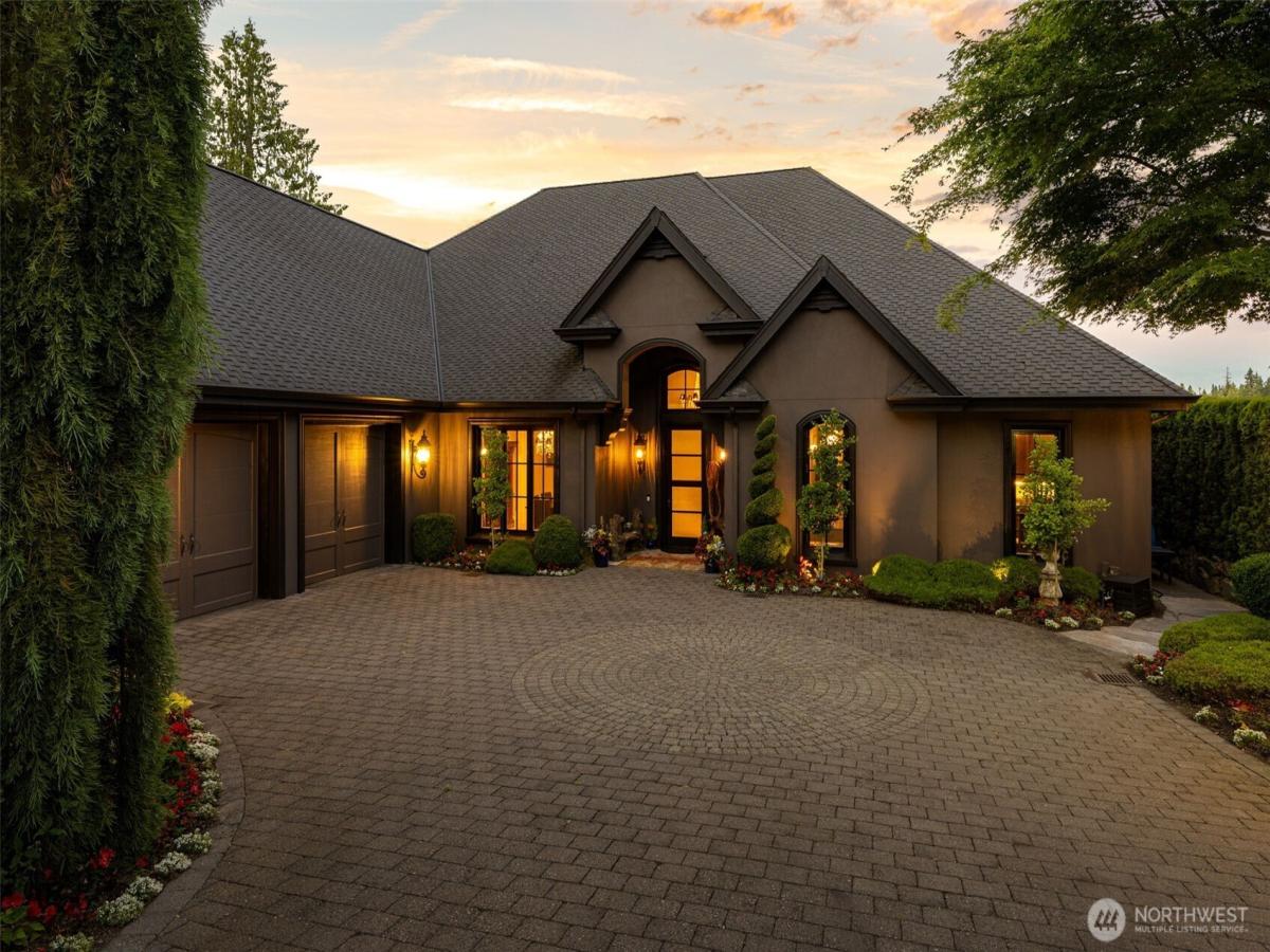 MLS #NWM2572063 image #0