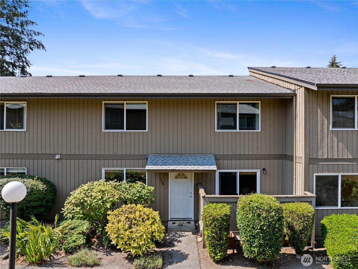 MLS #NWM2572106 image #0