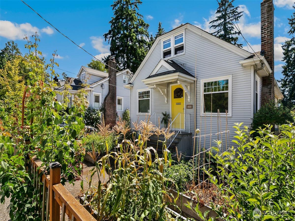 MLS #NWM2572650 image #0