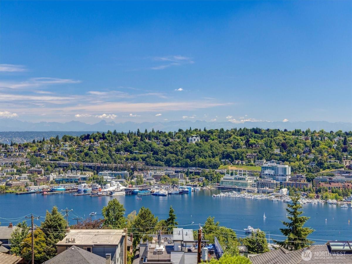 MLS #NWM2572965 image #0